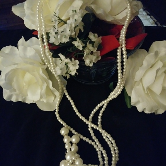 Jewelry - Picture 5 of 6